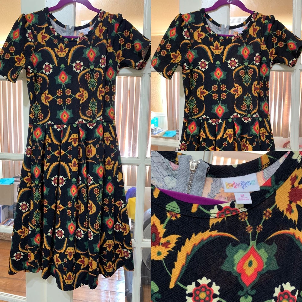 Medium Amelia Lularoe